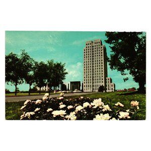 State Capitol Building Postcard Bismarck ND Vintage Landmark 3D Natural Color